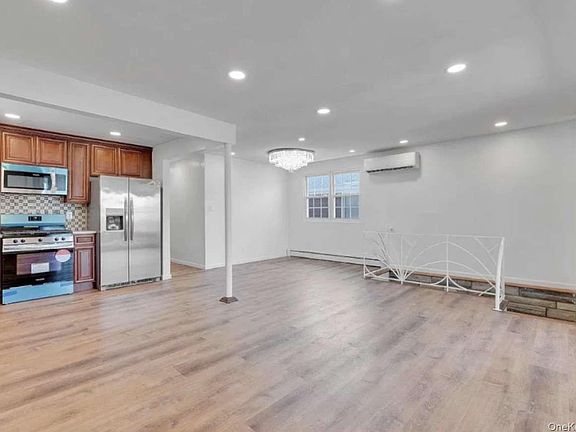 3rd image of 159-40 95th Street