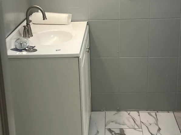 131 Wilkinson Avenue image 2 of 7