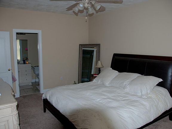 4th image of 6732 Bay Hill Ct
