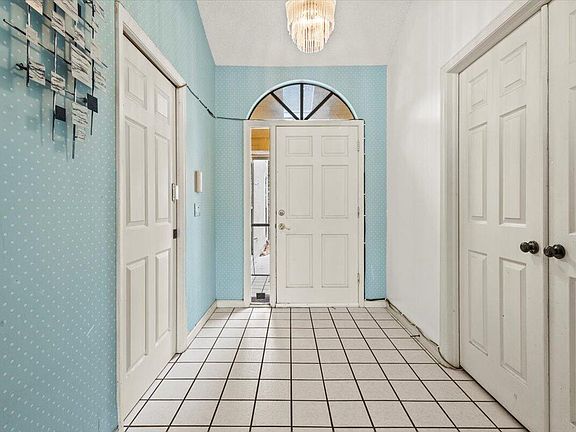 5th image of 6691 S Pine Court