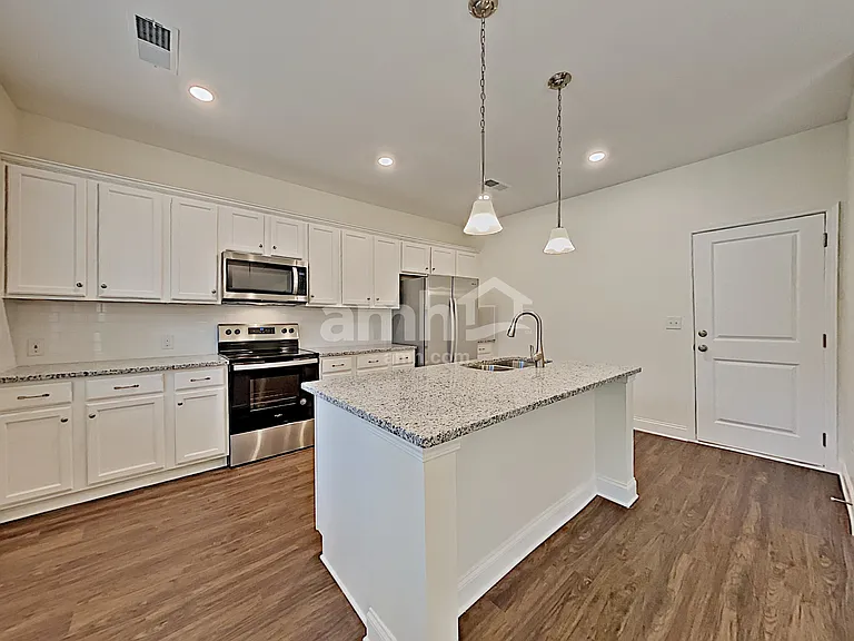 4941 Wilcrest Ct — Photo 3