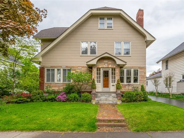 114 W Ivy St, East Rochester, NY 14445