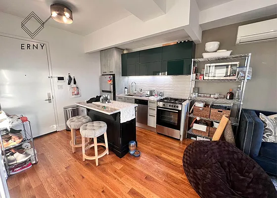 Rented by ERNY LLC | media 28