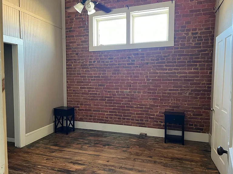 116B N Market St #B — Photo 8