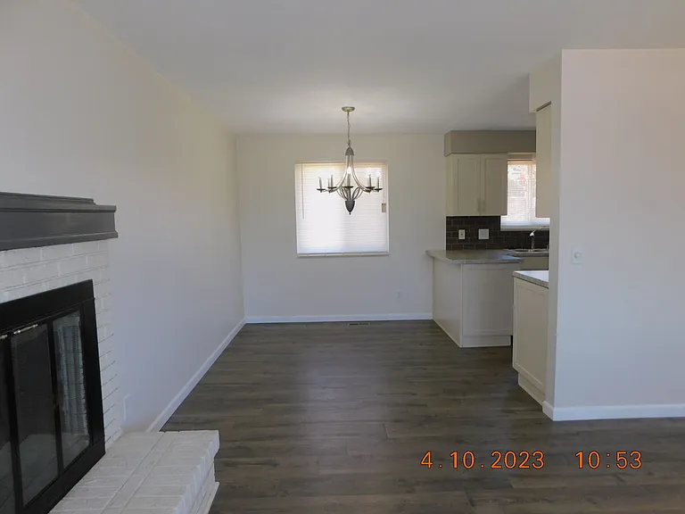 9439 W Burgundy Ave — Photo 6