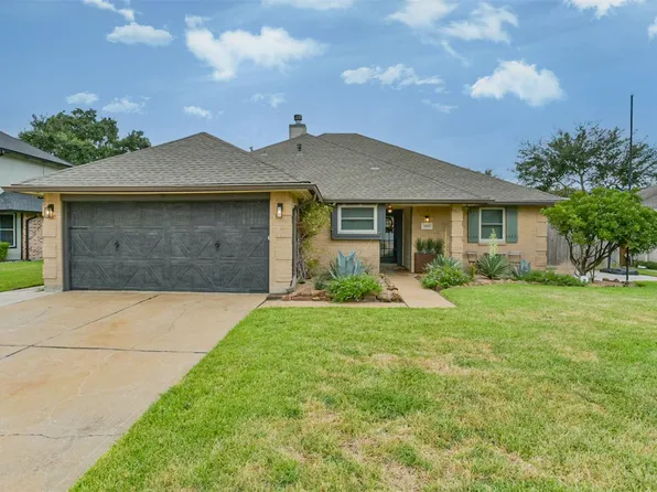1422 Roosevelt Dr, Deer Park, TX 77536