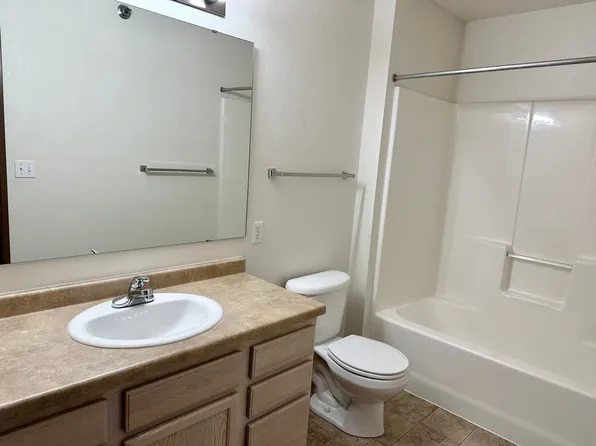 Fairways II, 3507 10th Ave S #F6bc2d500, Moorhead, MN 56560