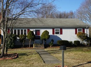 3 Gardner St, Fairhaven, MA 02719