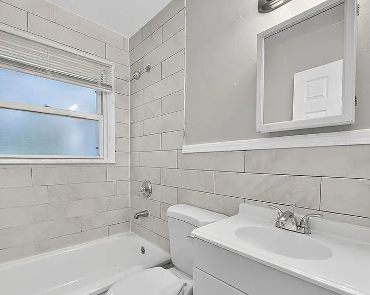 251 Midlothian Rd — Photo 17