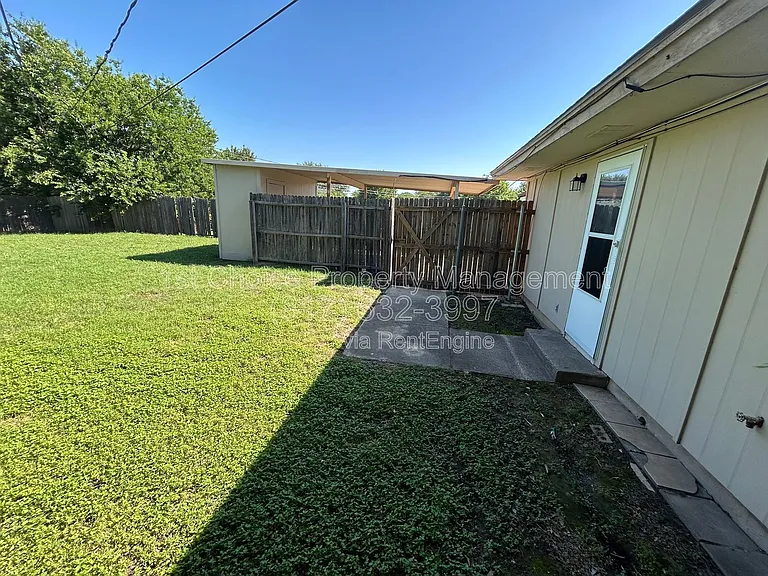 6539 Central Ave — Photo 37