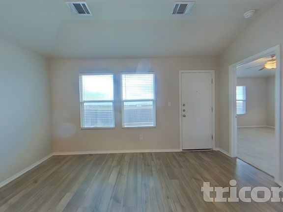 3rd image of 5209 Sidesaddle Dr