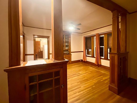 Separation between living room and dining area