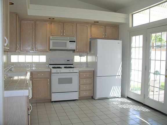 4th image of 8887 Dove Cove Dr