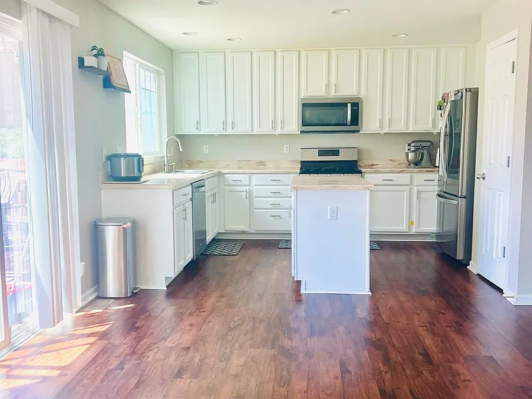 5595 S Buchanan St — Photo 10