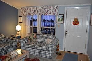 Den-Entryway