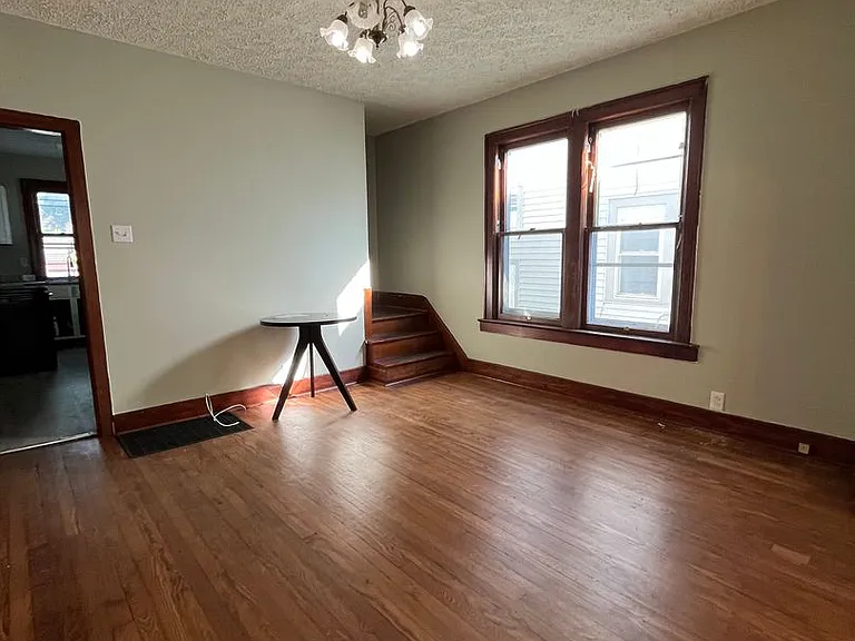 58-60 N Ogden Ave — Photo 11