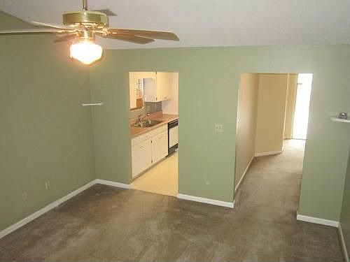 5th image of 414 Sproles Ave E