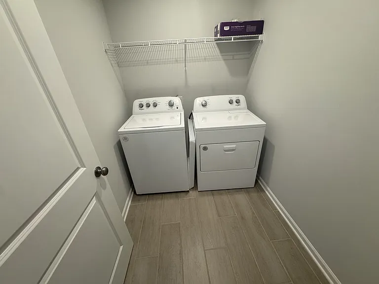 511 Forsberg Ct — Photo 18