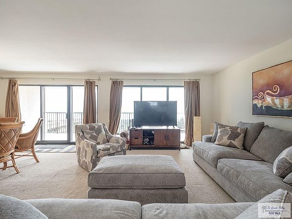 2nd image of 2412 Gulf Blvd #301