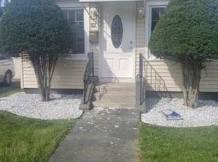 26 Gordon Rd, Shrewsbury, MA 01545