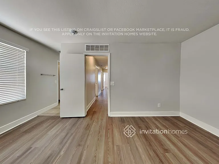5319 W Illini St — Photo 10