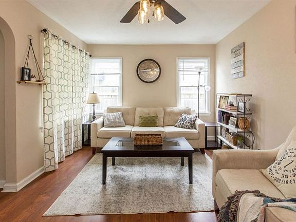 3rd image of 2106 Berkley Pl