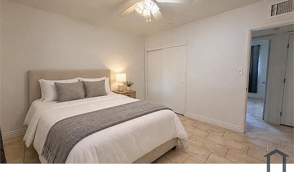 2 bed, 825 sqft, $1,300 — Photo 2
