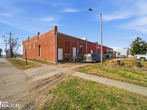 2nd image of 401 W Main St