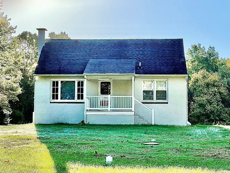 19619A Spooks Hill Rd — Photo 4