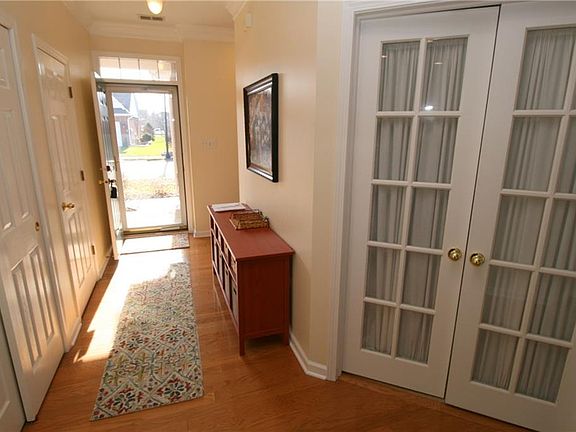 4th image of 8418 Somerville Dr