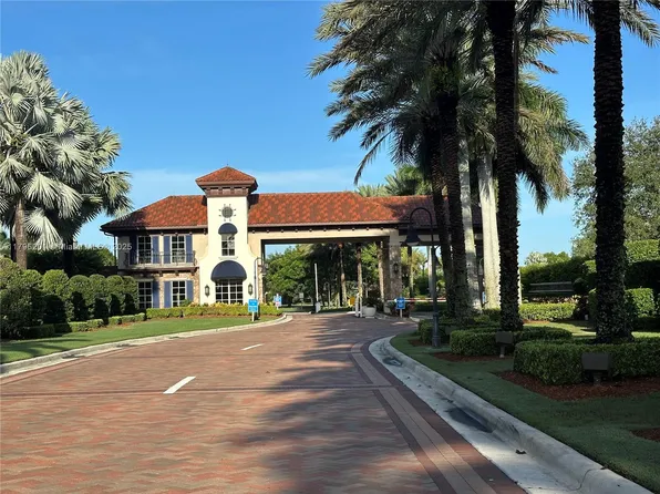 7508 La Paz Blvd APT 202, Boca Raton, FL 33433