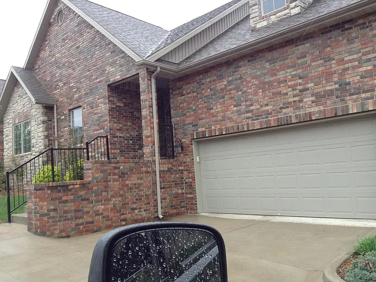 229 Stillwood Dr #6A — Photo 1