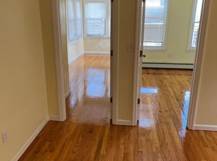 462A S 7th Ave #2, Mount Vernon, NY 10550