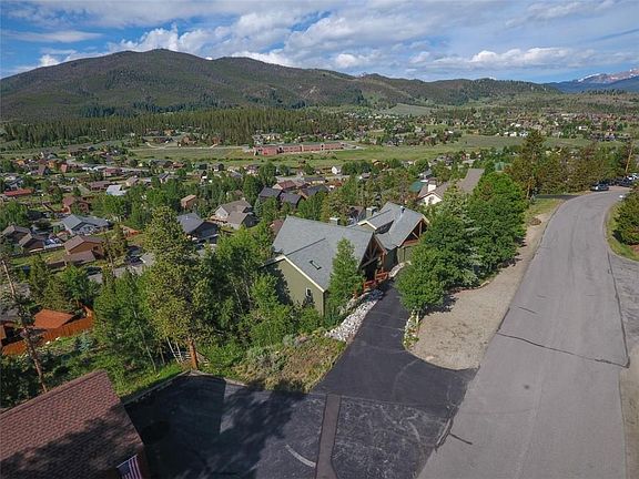 3rd image of 629 Idlewild Dr