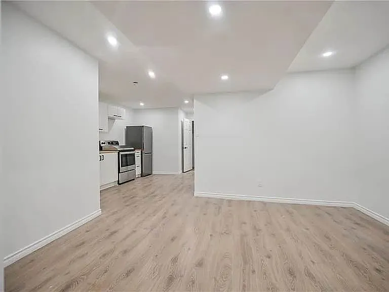81 Marion St #BASEMENT — Photo 16
