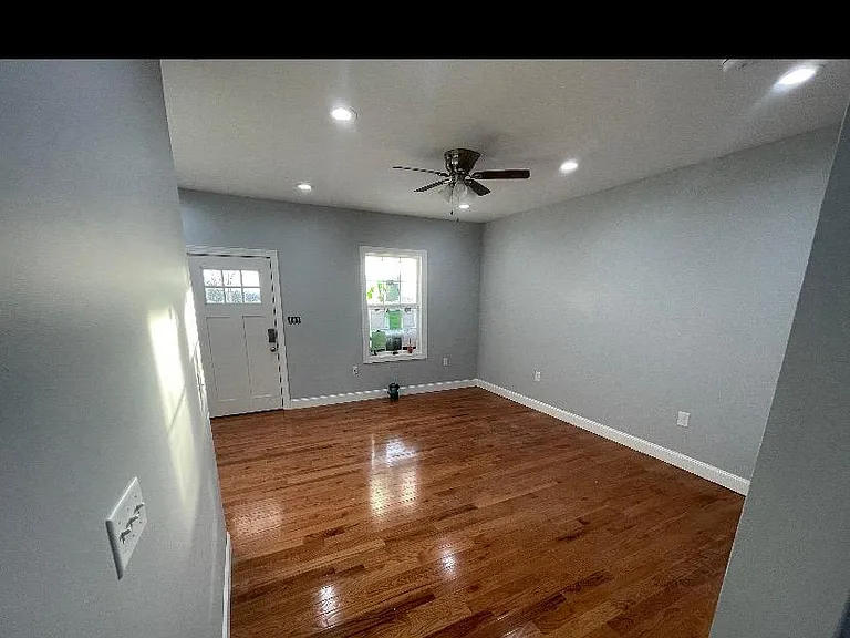 607 Electric St — Photo 7