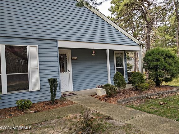 4th image of 709 Wooton Court #A