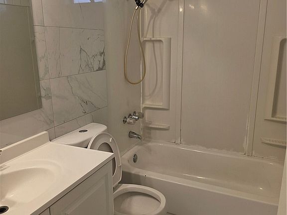 4th image of 436 N 13th St APT C