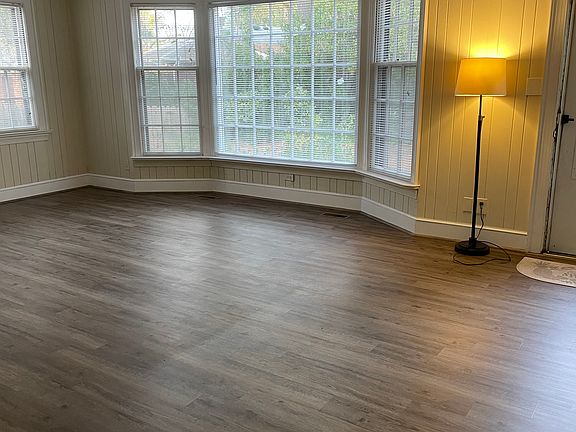 4th image of 2 Glen Echo Dr #1