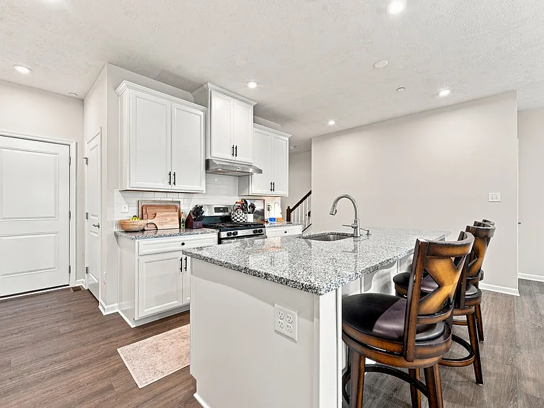 9004 Wellington Ct — Photo 9