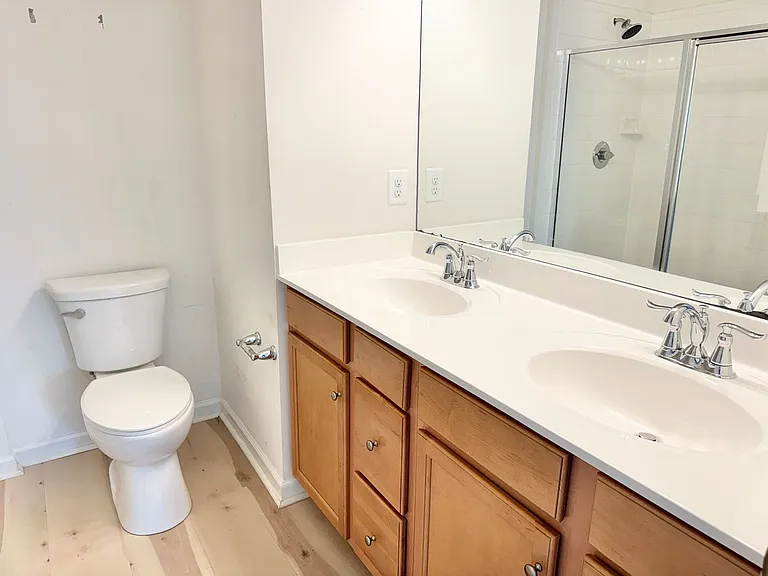127 Streamview Dr — Photo 17