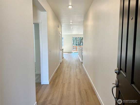 4th image of 13518 187th Street E #29