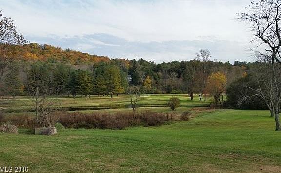 2nd image of 422 Crooked Creek Rd