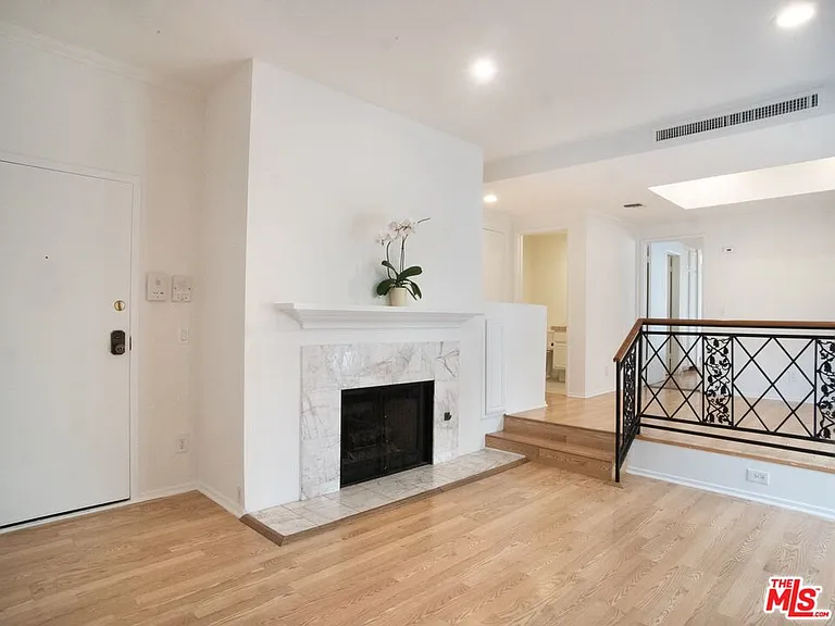 1655 Selby Ave #101 — Photo 3