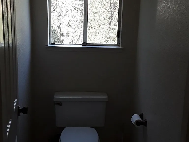 4387 Doane St — Photo 27