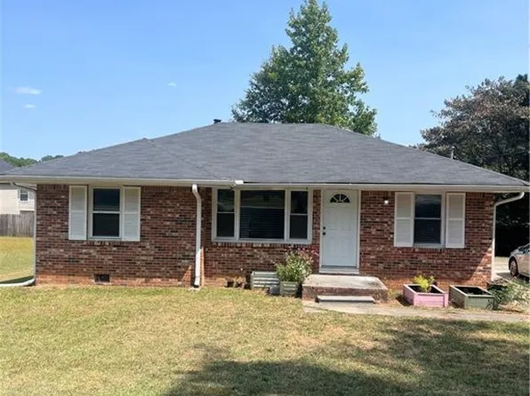 8460 Taylor Rd, Riverdale, GA 30274