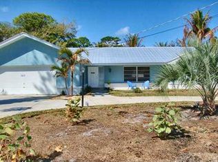 9653 SE Gleason St, Hobe Sound, FL 33455