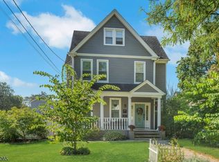 9 Grenada Pl, Montclair, NJ 07042