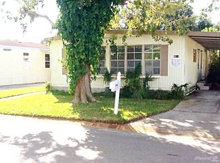 9018 Crane Dr, Tampa, FL 33615