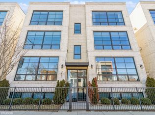 2441 W Irving Park Rd APT 2E, Chicago, IL 60618